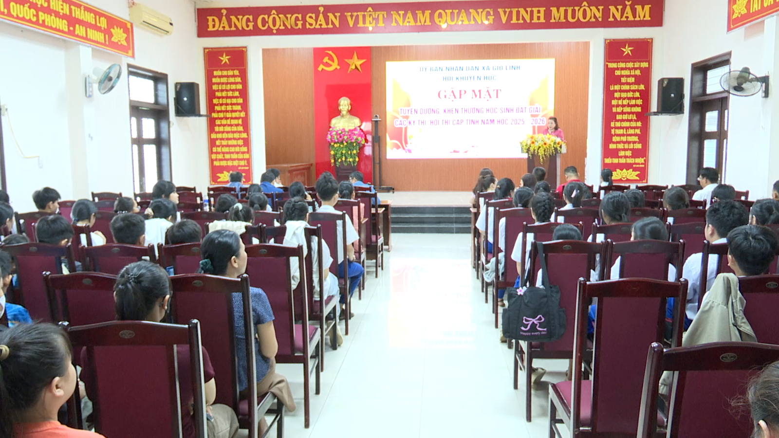 Hội Khuyến học xã Gio Linh tổ chức gặp mặt tuyên dương khen thưởng học sinh đạt giải các hội thi...
