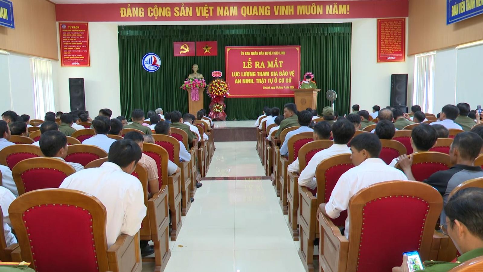 UBND huyện Gio Linh tổ chức Lễ ra mắt lực lượng tham gia bảo vệ an ninh trật tự ở cơ sở