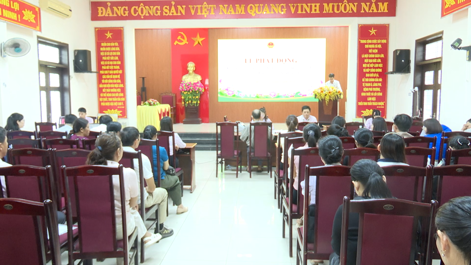 UBND xã Gio Linh tổ chức Lễ phát động phong trào “Gửi tiền tiết kiệm chung tay vì người nghèo và...