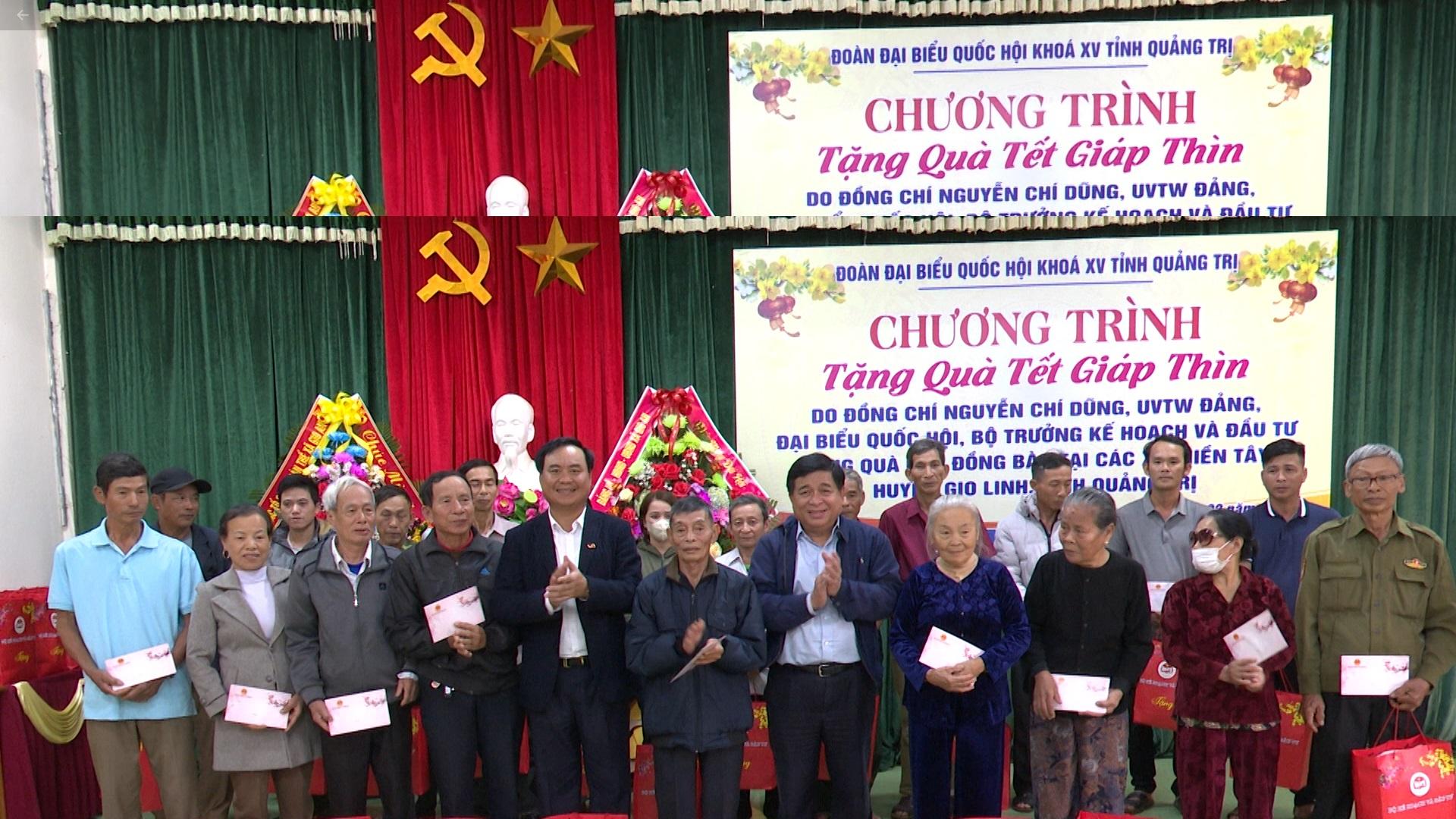Bộ trưởng Bộ Kế hoạch và Đầu tư thăm, tặng quà cho các hộ gia đình chính sách huyện Gio Linh