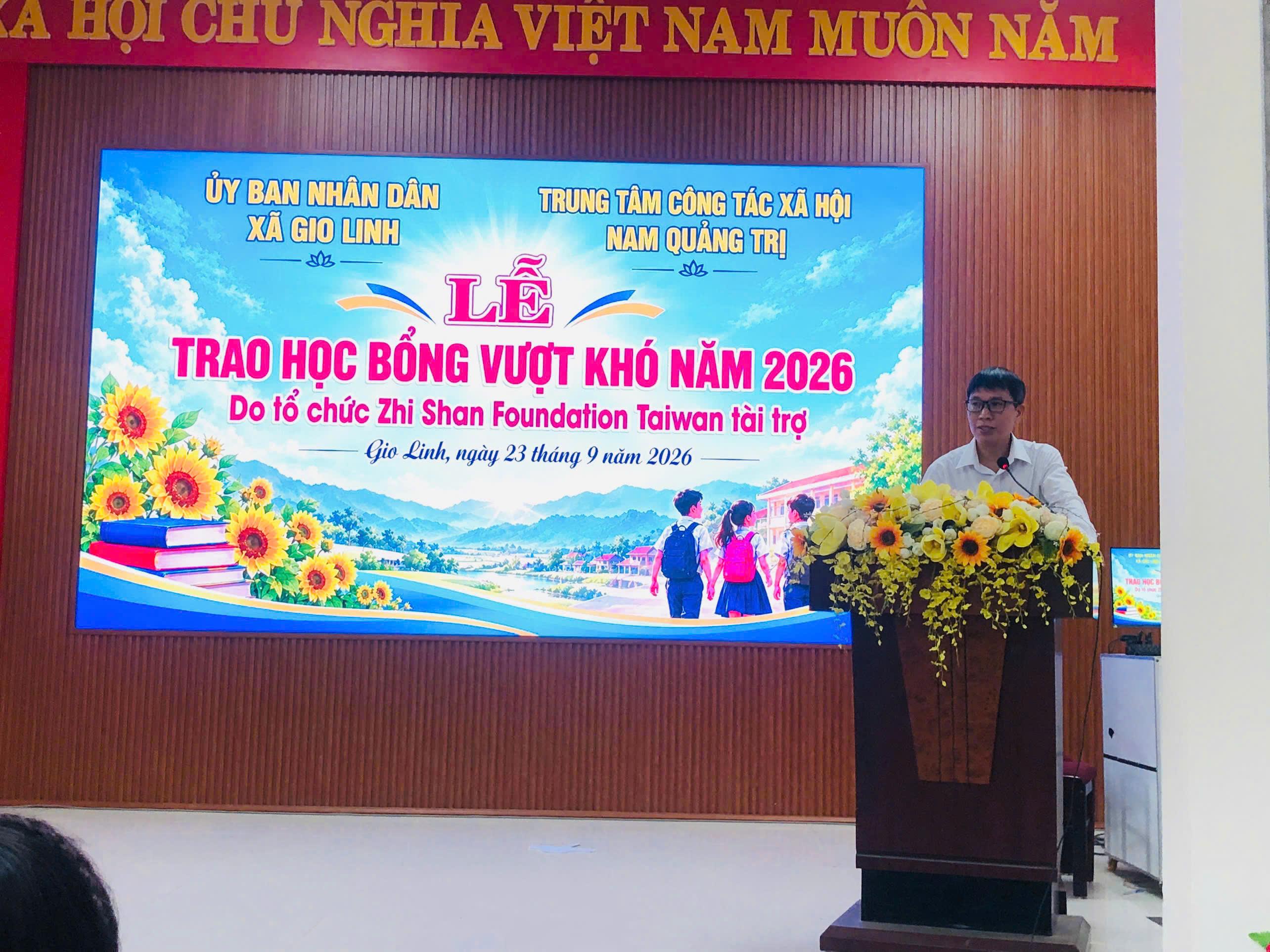 Gio linh: Trao học bổng vượt khó năm 2026 cho học sinh có hoàn cảnh khó khăn do tổ chức Zhi shan...